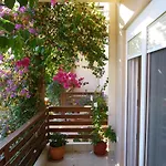 Giovanni Mare Apartment Kourouta