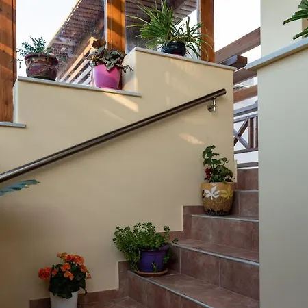 Giovanni Mare Apartament Kourouta